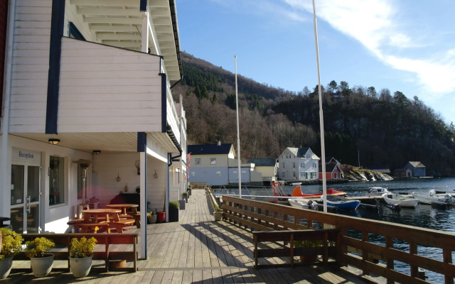 Tysnes Sjø og Fritid