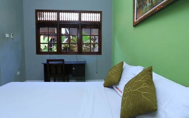 RedDoorz @ Dewi Sita Seminyak