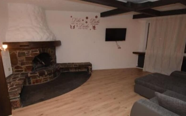 Ab Apartment 133