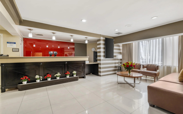Best Western Plus LA Mid Town Hotel