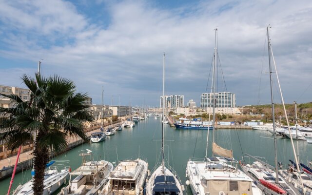 Herzliya Marina Lagoon Apartment