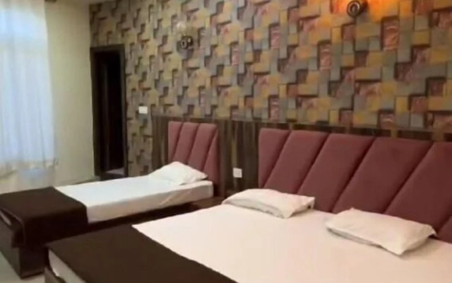 Hotel SR Siddhivinayak
