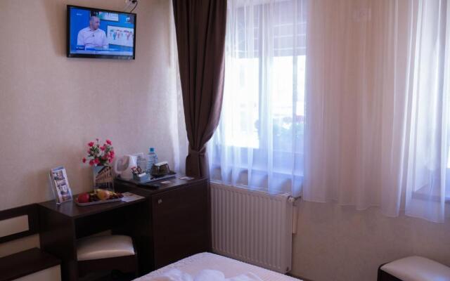 Villa Anticus (Adults Only)