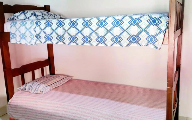 Residencial Picinguaba "Pé na Areia - 60m da Praia"