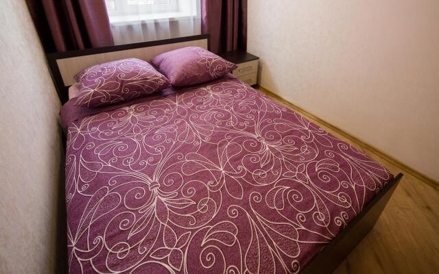 9 nights on Shaposhnikov Street 2