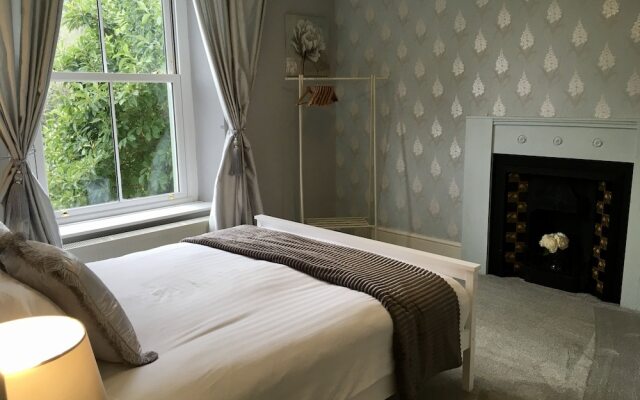 Secluded Edwardian Villa Beautiful Country Setting