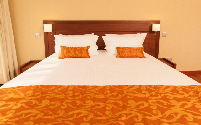 Waridi Paradise Hotel & Suites