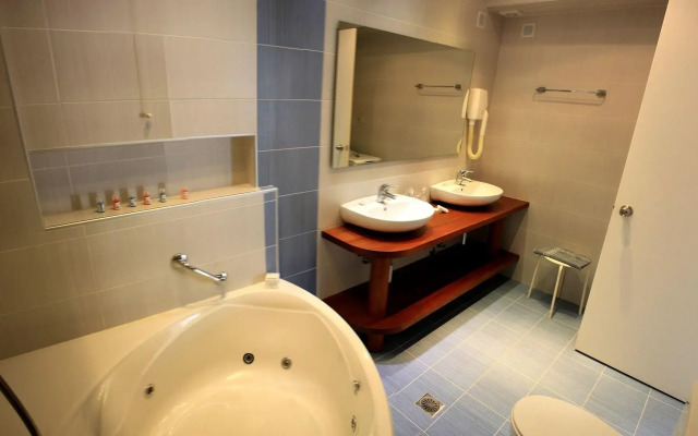 Magic Hotel