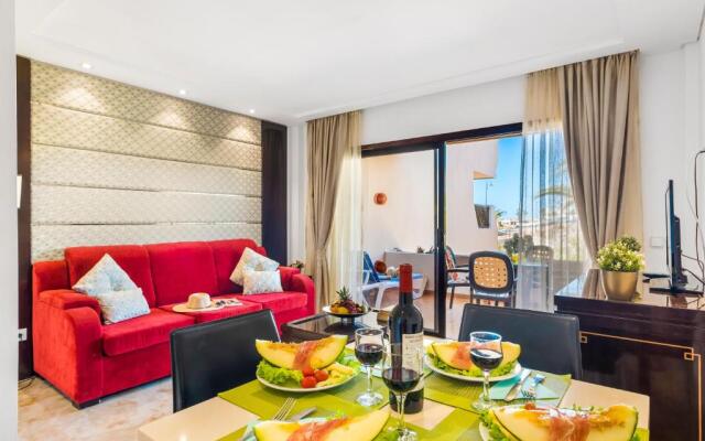 241 Royal Park Albatros con TERRAZA