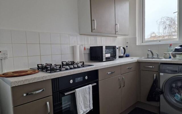 Cosy Flat Near Tower Bridge
