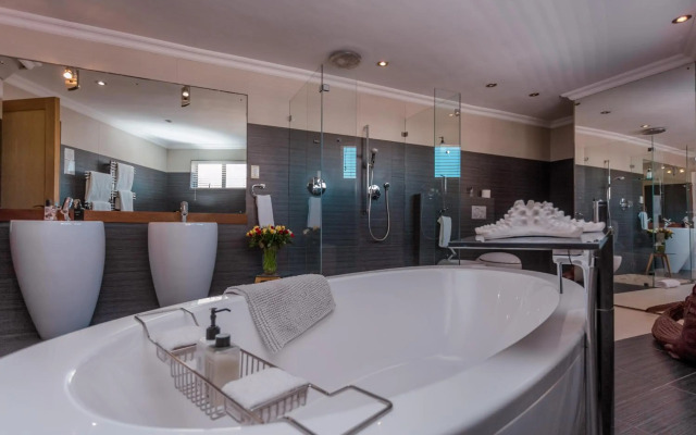 Sea Star Lodge