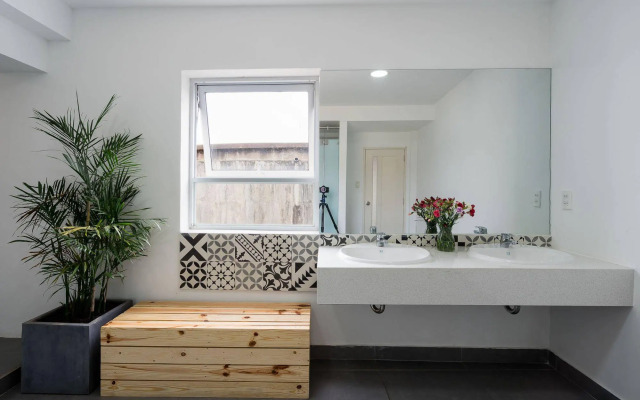 Onetel Saigon Hostel