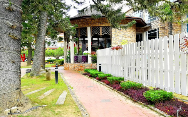 Century Pines Resort