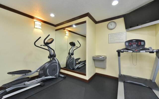 Quality Inn San Diego I-5 Naval Base