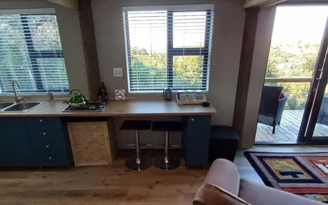 Oriole Serene Self Catering Studio