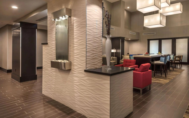 Hampton Inn & Suites Reno West
