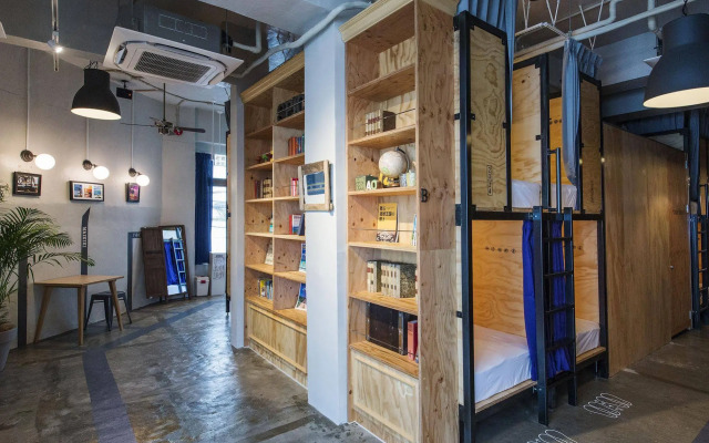 Kalakaua Inn The Kitchen Hostel Ao