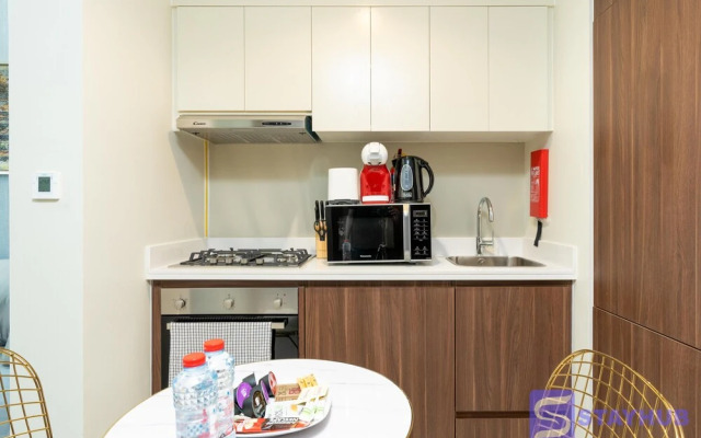 Elegant 1BR Apt Near Down Town