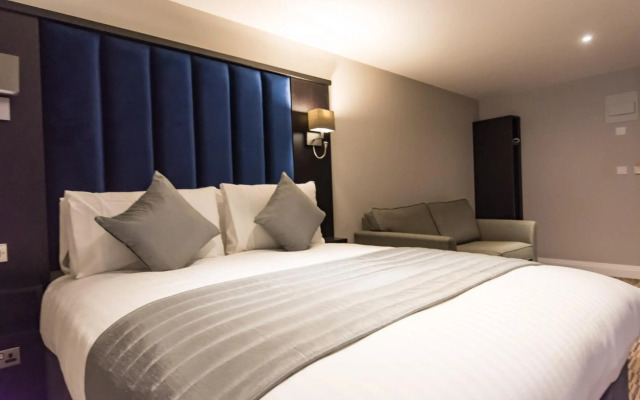 St Nicholas Hotel