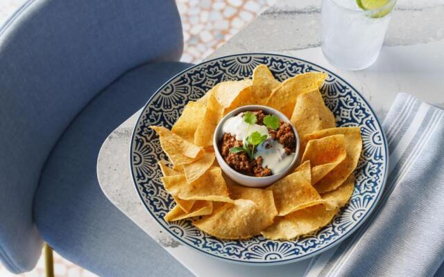 AC Hotel St. Petersburg Downtown