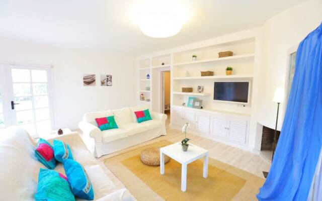 Villa Vista a la Playa Para 13 Personas en Cambrils