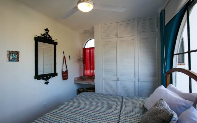 Casa Loma Old Town 3 BR by Casago