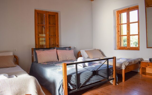Stone residence/ Amazing seaview 1km to the beach