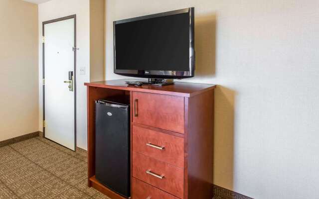 Comfort Inn & Suites Near Fallon Naval Air Station