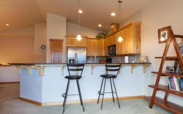 River Scene-River Vw-Ac-3br/3ba