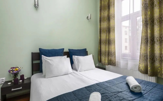 Platinum Aparthotel
