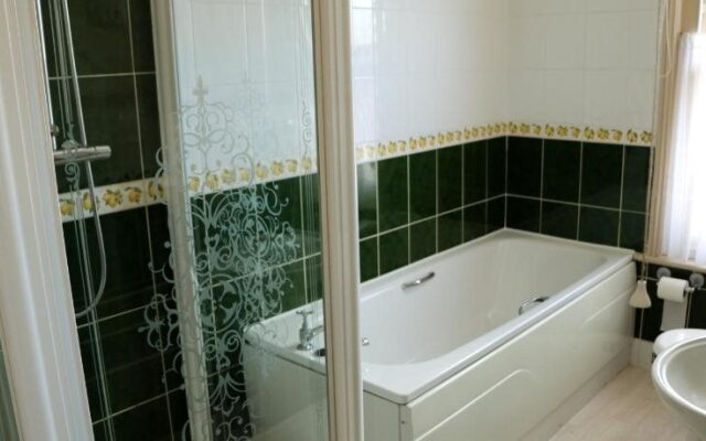 Trafalgar Guest House