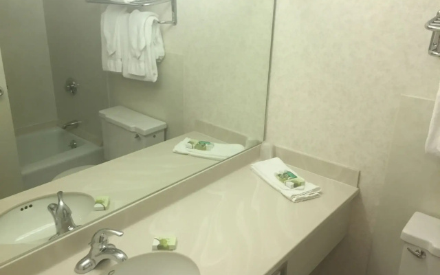 Fireside Inn & Suites Portland