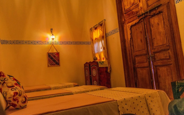 Sendis Hostel