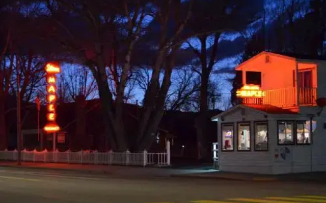 Silver Maple Inn