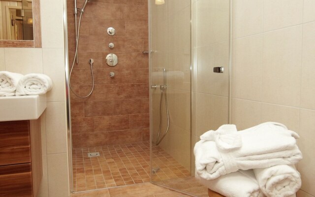 Cozy Holiday Home with Infrared Sauna in Salzburg