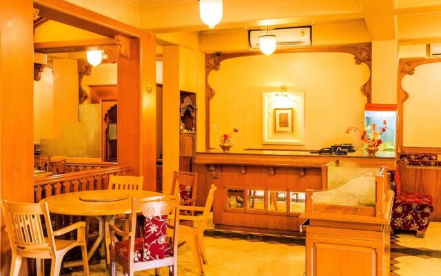 FabHotel Rajwada Baner