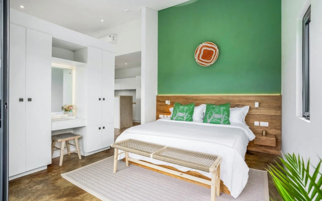 Red Palm Luxury Villas with Private Pools