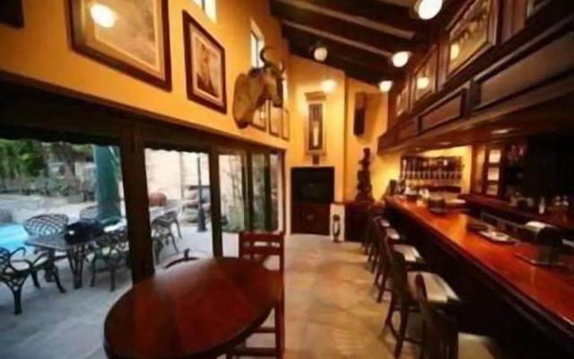 Le Cozmo Guest House