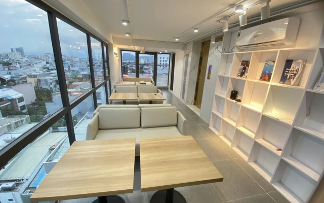 GOODTECH LUXURY  Hotel & Apartment