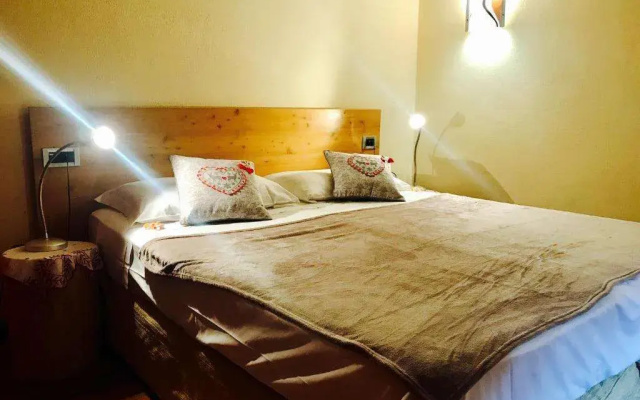 Shatush Hotel