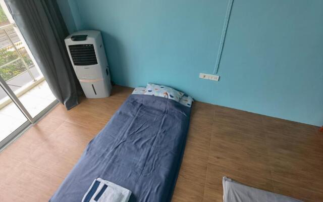 YYK Hostel 24H