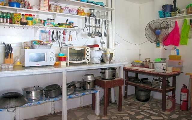 Paradise reef resort