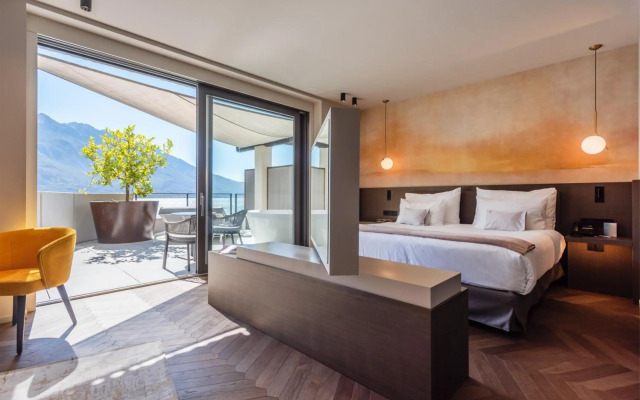 EALA My Lakeside Dream - Adults Friendly