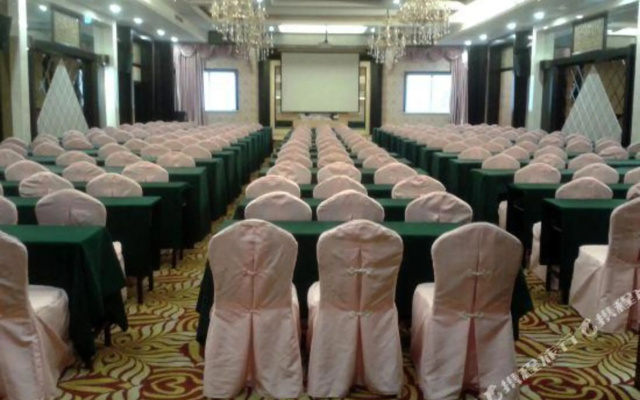 Jinjiang Garden Hotel