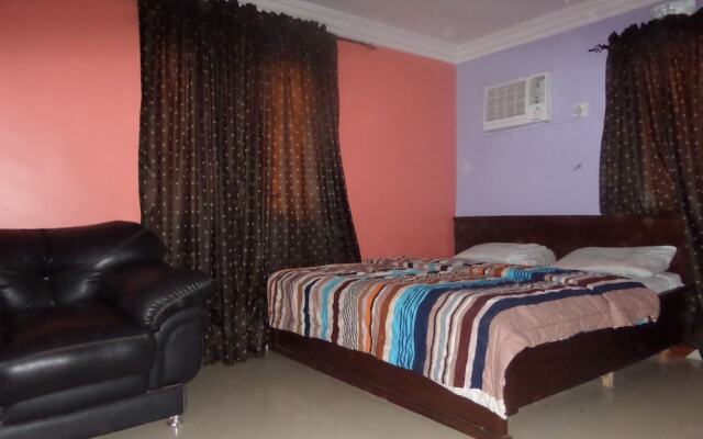 Royal Infinity International Hotel