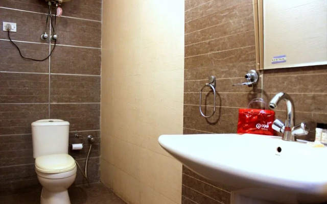 OYO 305 Hotel Rajdeep Palace