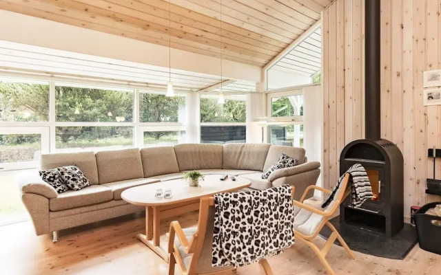 6 Person Holiday Home in Hals