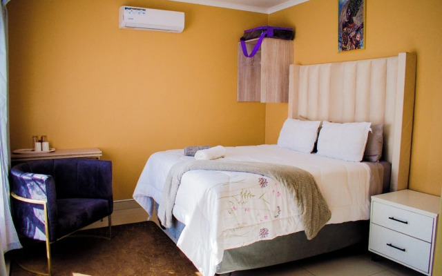 WoodMead Guest House & Events