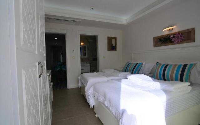 Dalyan Risus Suite