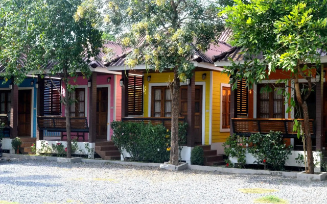 Toffee House Resort
